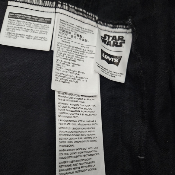 Levi's Star Wars Black Denim Jacket - Picture 3 of 5